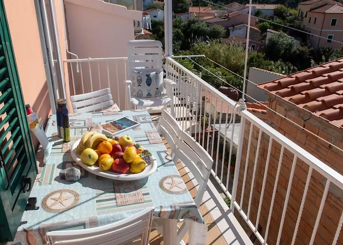 Casa Rosina Daire Pomonte